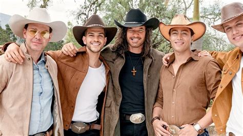 gay pasión|Personaje de Pasión de gavilanes 2 revela que es gay .